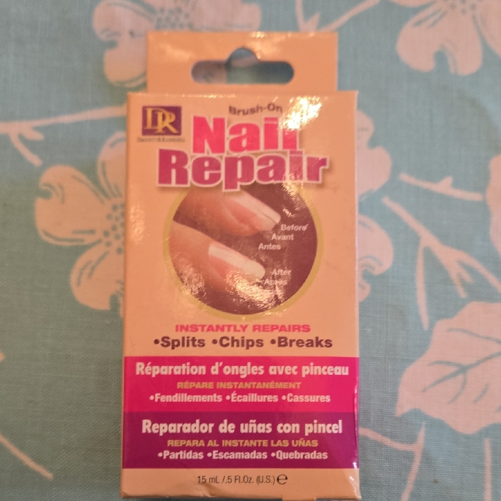 Brush-On Nail Repair Kit By Daggett & Ramsdell